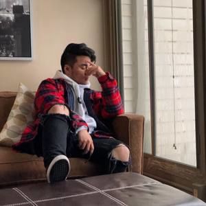 Meet your Posher, Raymund